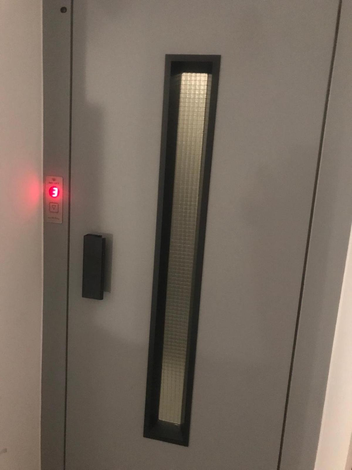Lilia 3 Self-Check In Apartment With Hot Water Despite Prevention In The Neighborhood, Food And Drink Shop Open Until 10 Pm And Free Parking Area Next Ot 24 Hours Food And Drink Shop And Free Parking Area София Экстерьер фото
